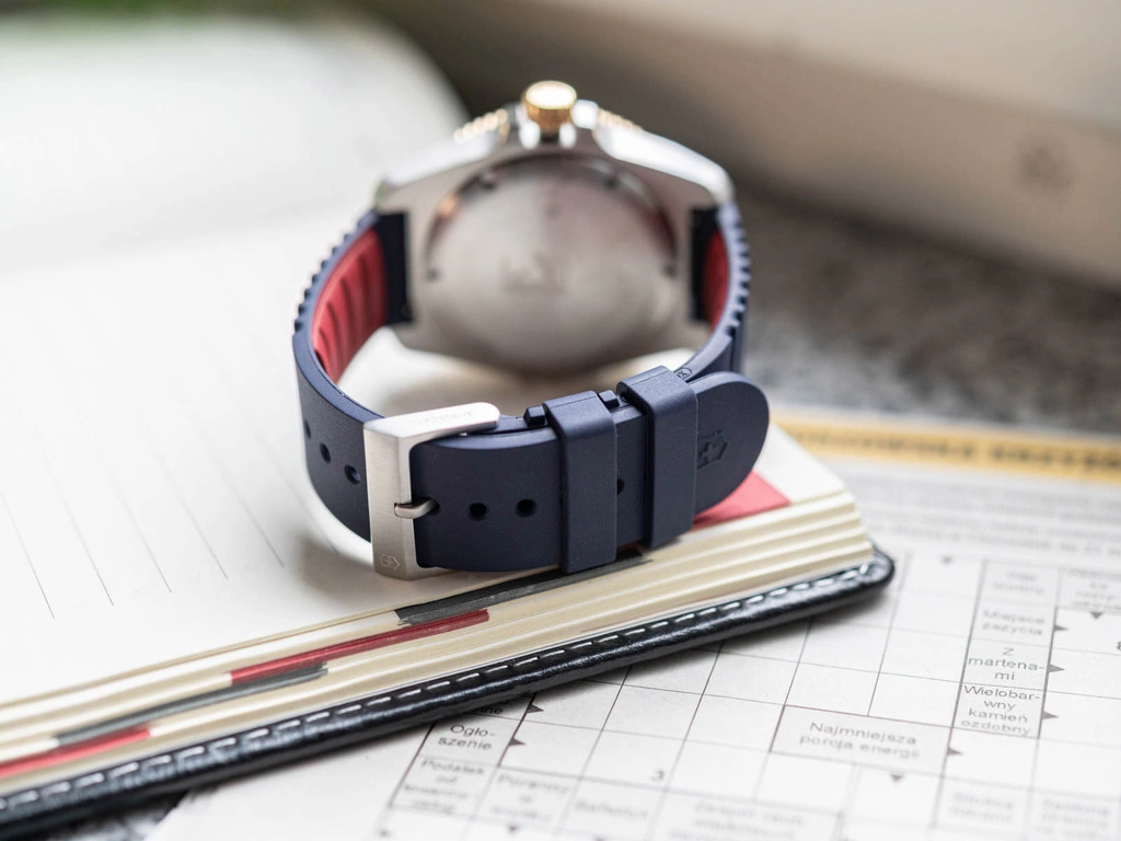 Zegarek męski Victorinox 242013 Journey 1884