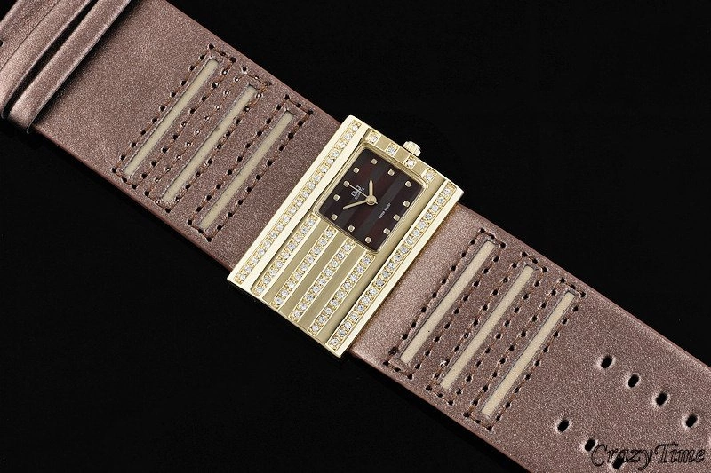 Zegarek damski Q&Q Q243J 102Y