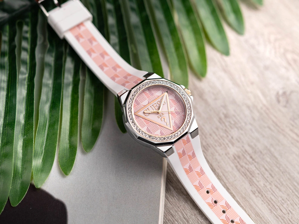 Zegarek damski GUESS GW0834L2 Resort