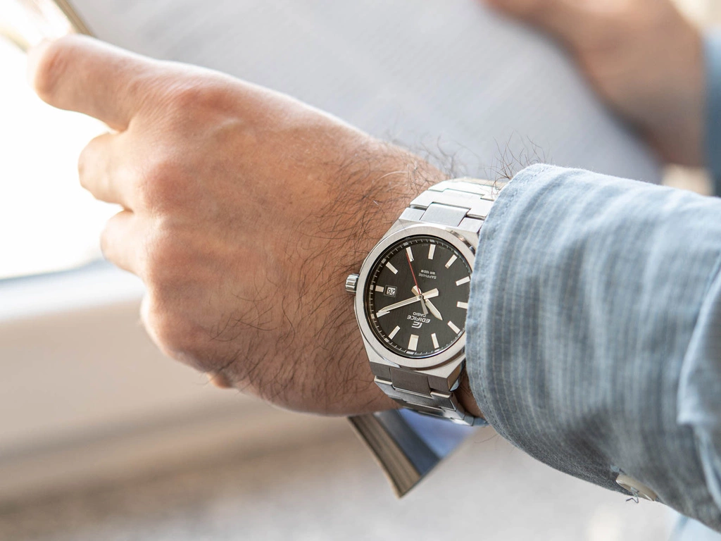 Zegarek męski CASIO Edifice EFB-108D-1AVUEF