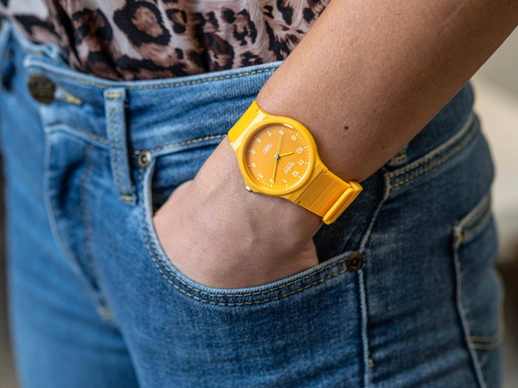 Zegarek damski CASIO MQ-24B-9BEF