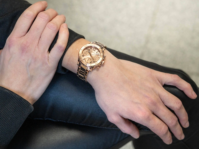 Zegarek damski GUESS GW0465L2 Cosmic 