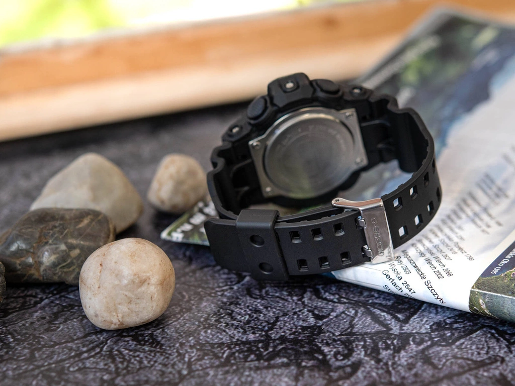 Zegarek męski CASIO G-SHOCK GA-700MF-1AER Multi Fluorescent Accents-OUTLET