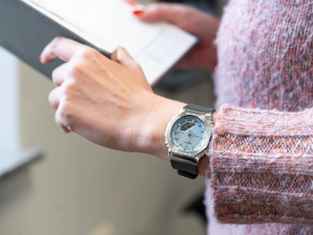 Zegarek damski CASIO G-SHOCK GM-S2110-2AER