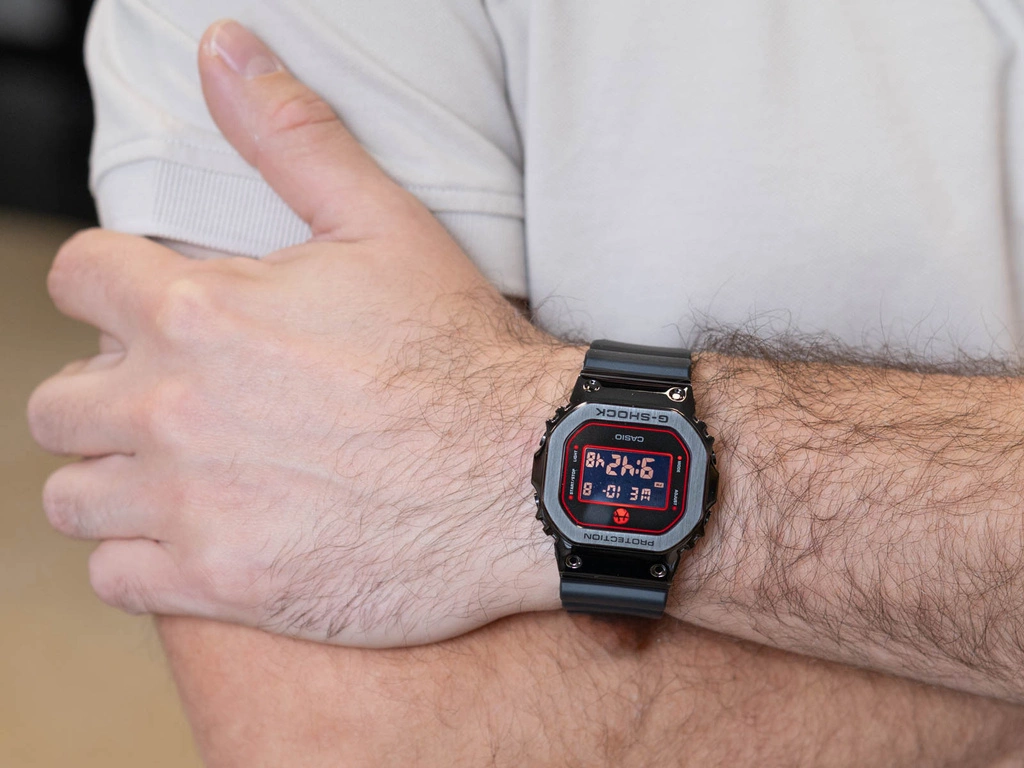 Zegarek męski CASIO G-SHOCK GM-5600RH-1ER RUI HACHIMURA SIGNATURE MODEL