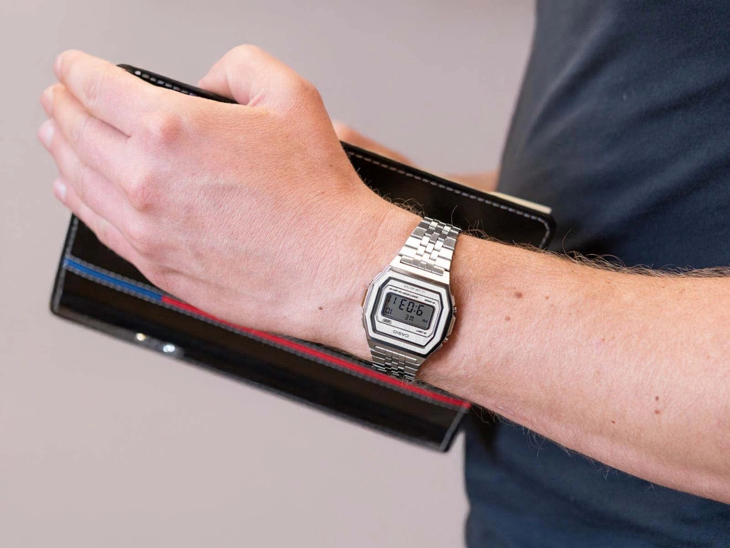 Zegarek CASIO A1000A-7EF