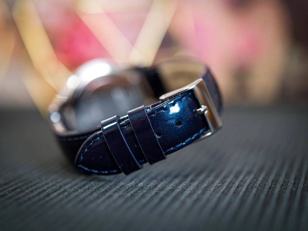 Zegarek damski GUESS GLAMOUR GW0299L1