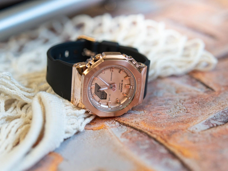 Zegarek damski CASIO G-SHOCK GM-S2110PG-1A4ER