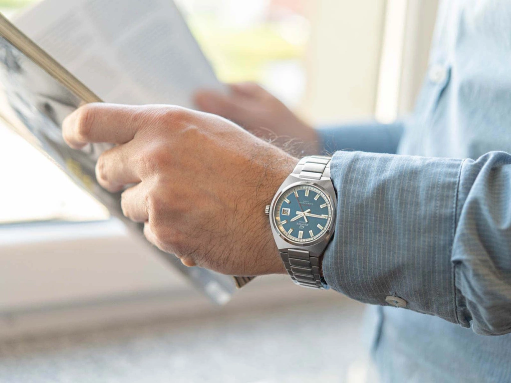 Zegarek męski CASIO Edifice EFB-109D-2AVEF