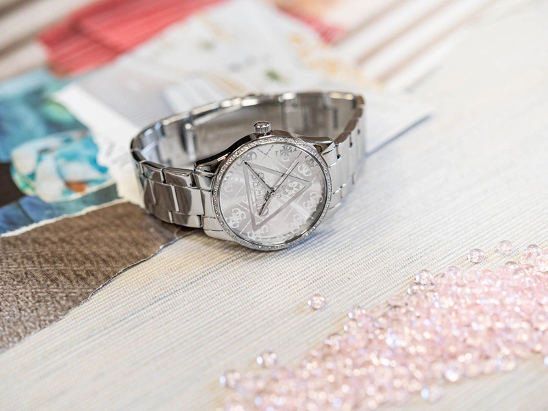 Zegarek damski GUESS GW0987L1 Roxy