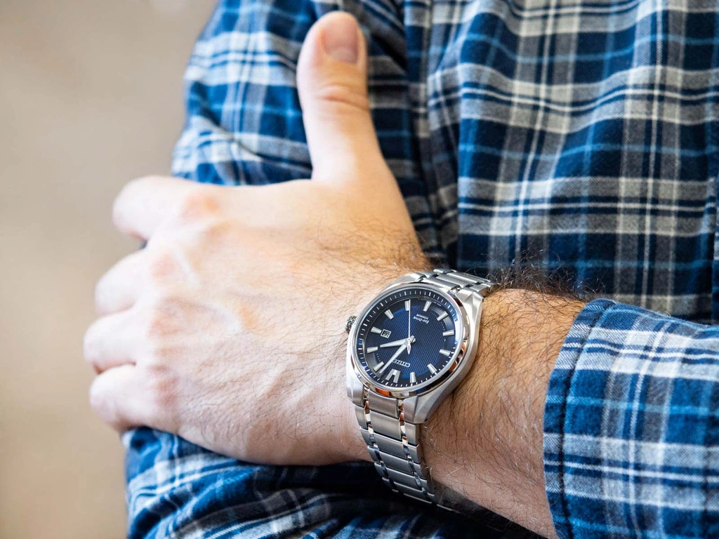 Zegarek męski Citizen AW1240-57L Eco-Drive Super Titanium