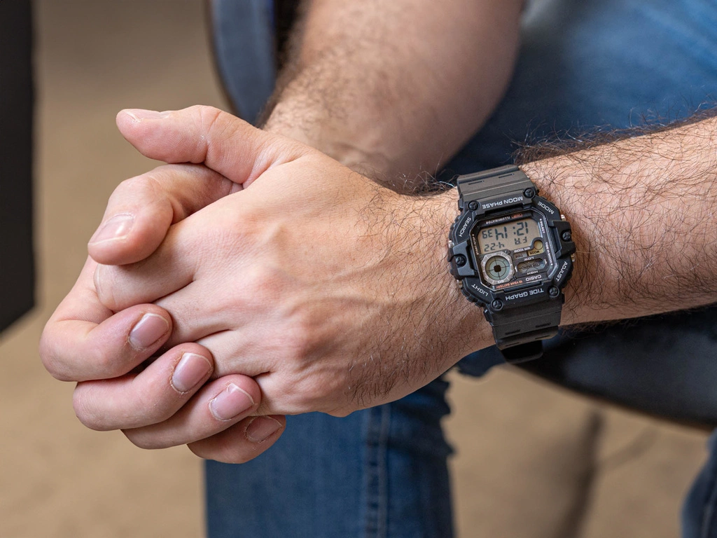 Zegarek męski CASIO WS-1700H-1AVEF