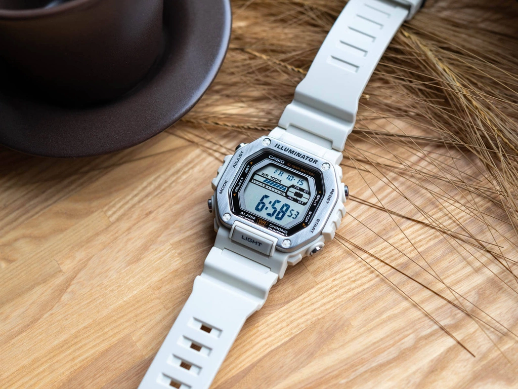 Zegarek męski CASIO MWD-110H-8AVEF