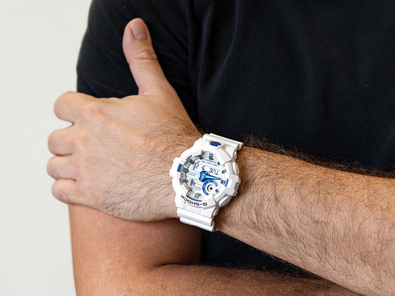 Zegarek męski CASIO G-SHOCK GA-700HDS-7AER Hidden Glow