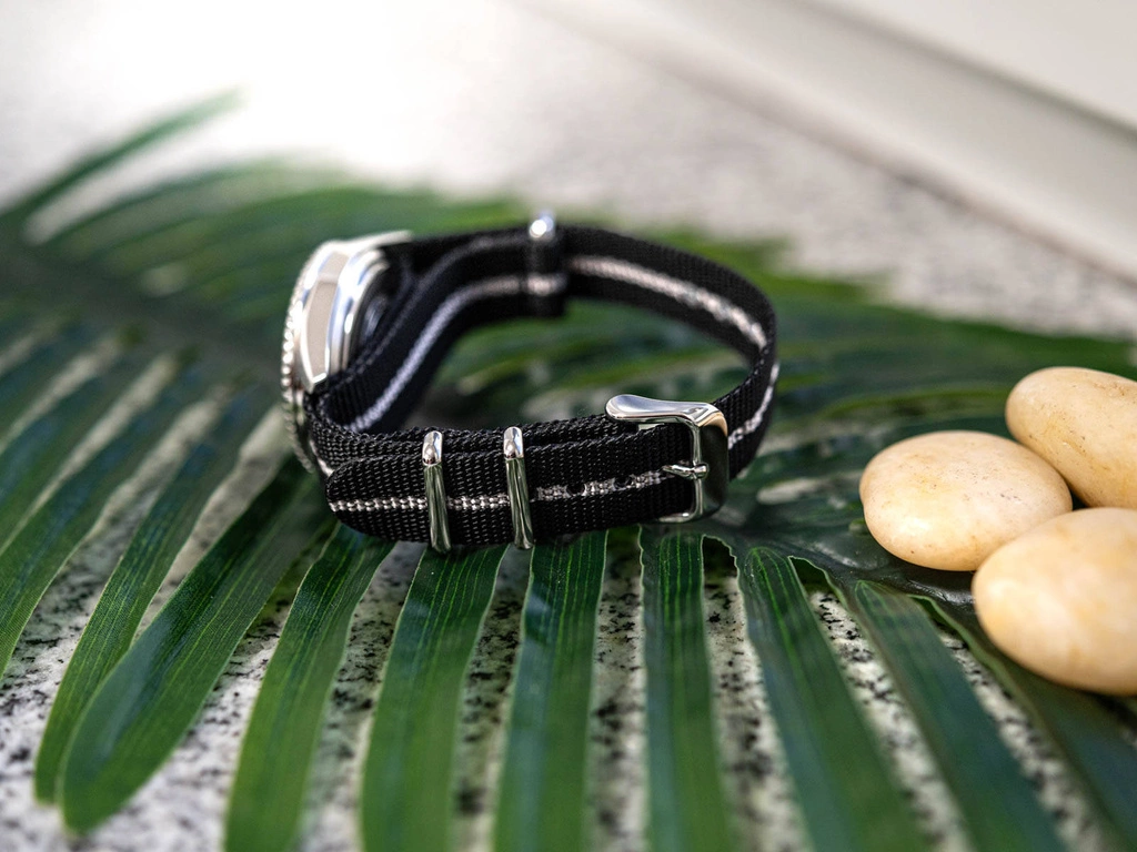 Zegarek męski CASIO MDV-10C-1A2VEF