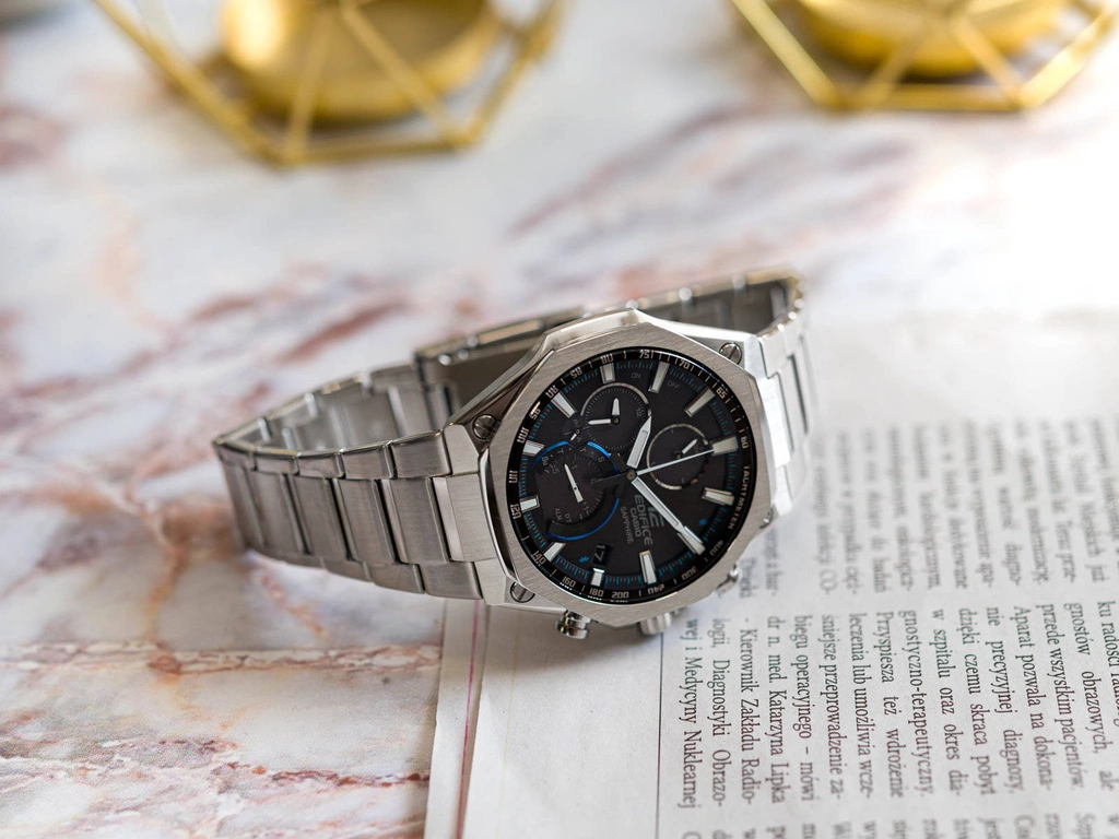 Zegarek męski CASIO Edifice EQB-1100D-1AER