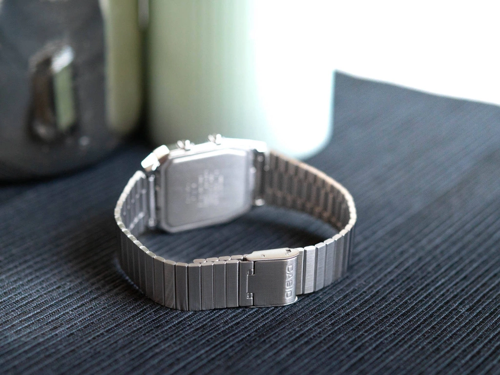 Zegarek damski CASIO AQ-800E-3AEF