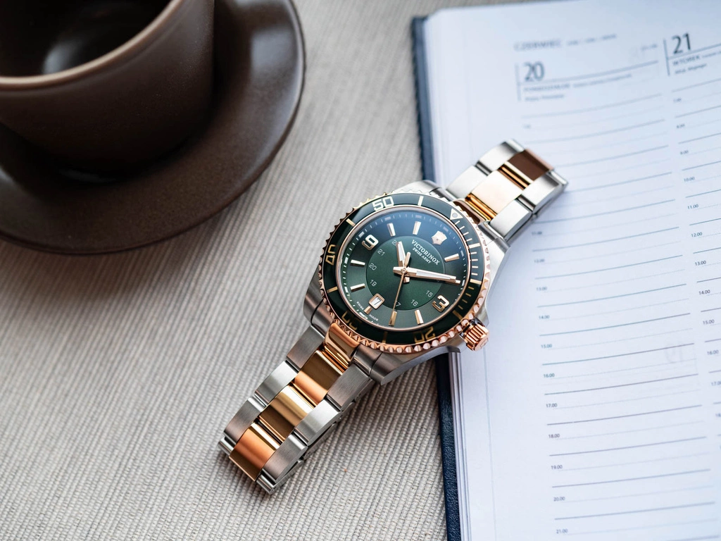 Zegarek męski Victorinox 242008 Maverick