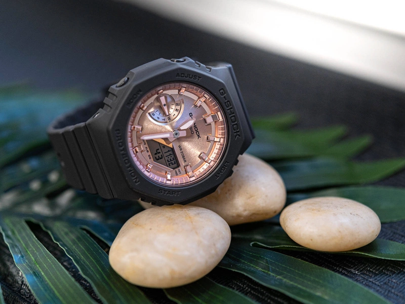 Zegarek damski CASIO G-SHOCK GMA-S2100MD-1AER Carbon Core Guard