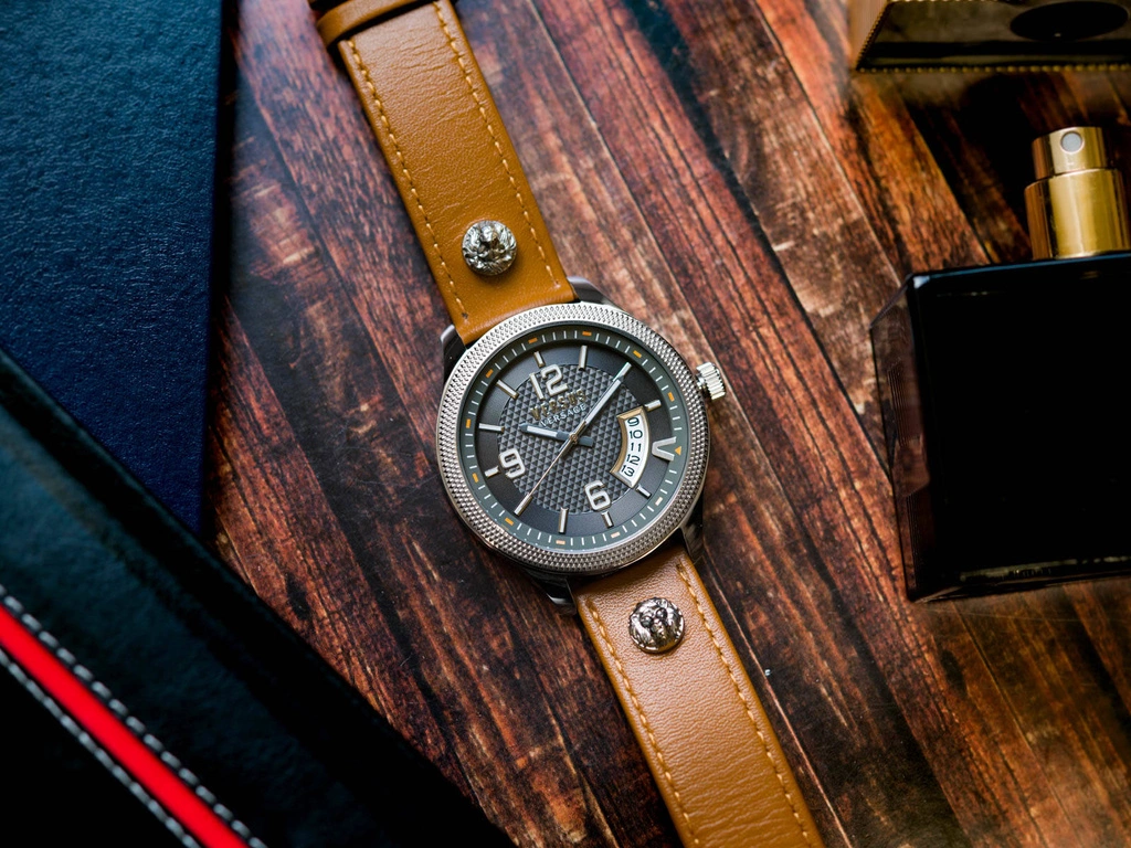 Zegarek męski VERSUS VERSACE VSPVT2021