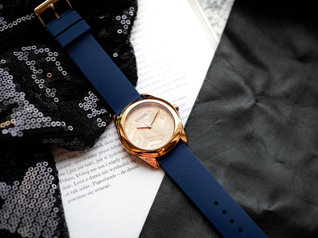 Zegarek damski GUESS GW0665L2 Cubed