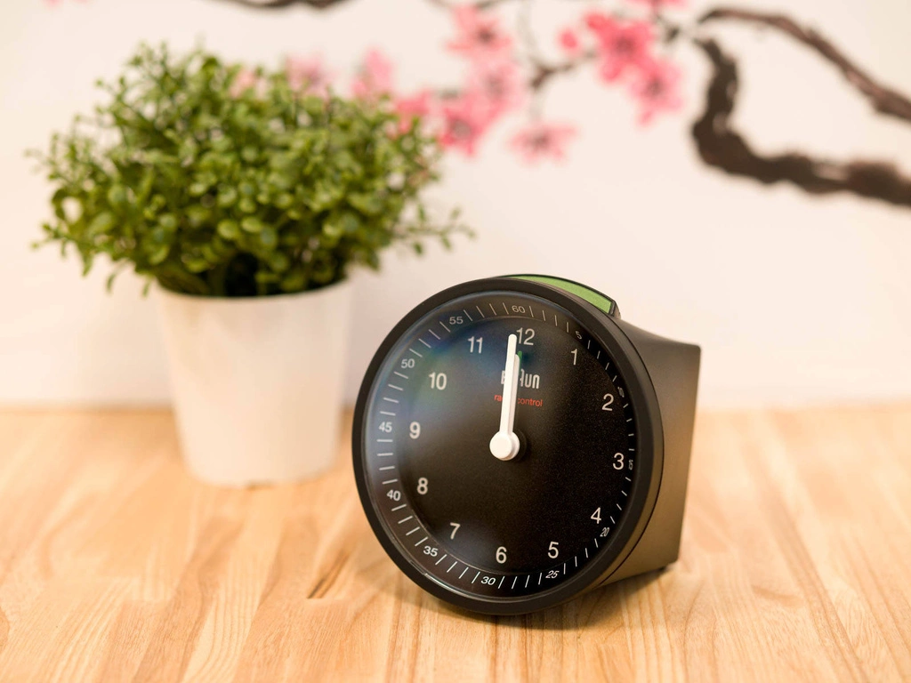 Budzik Braun BC07B-DCF