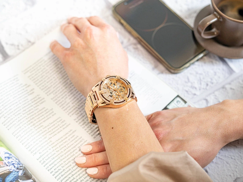 Zegarek damski GUESS QUEEN GW0464L3 