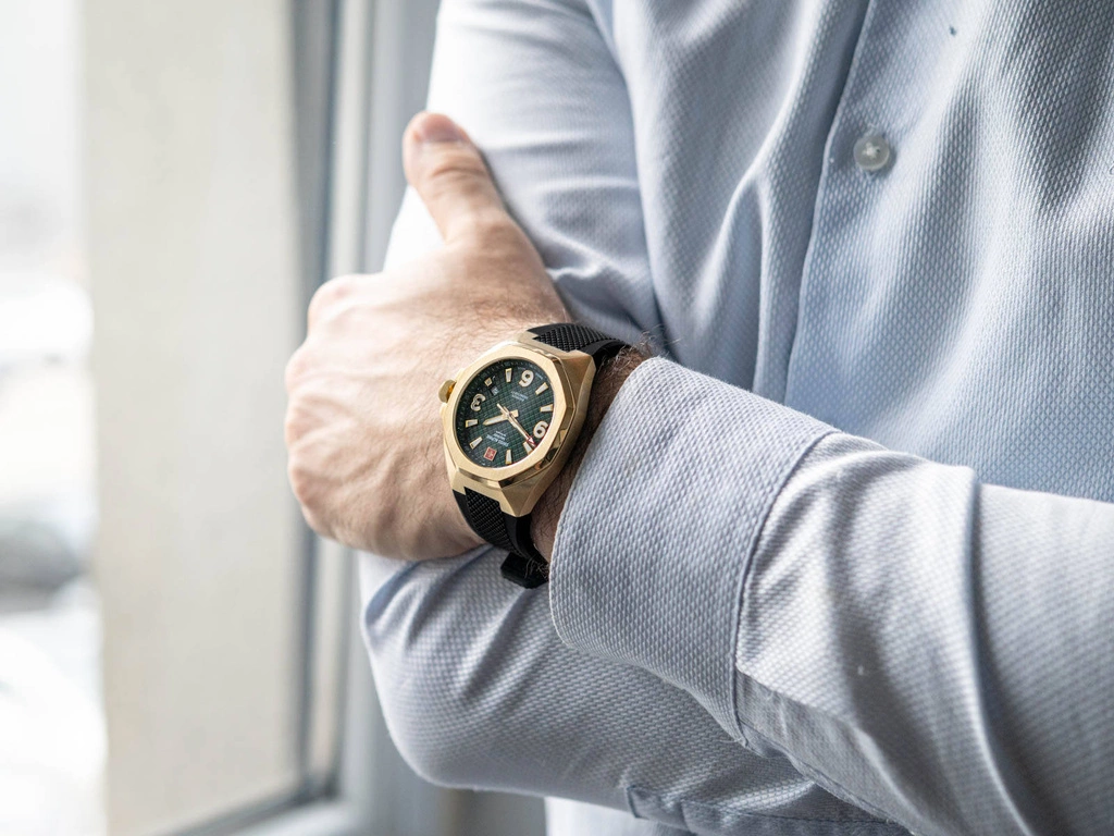 Zegarek męski SWISS ALPINE MILITARY SAM7005.1814