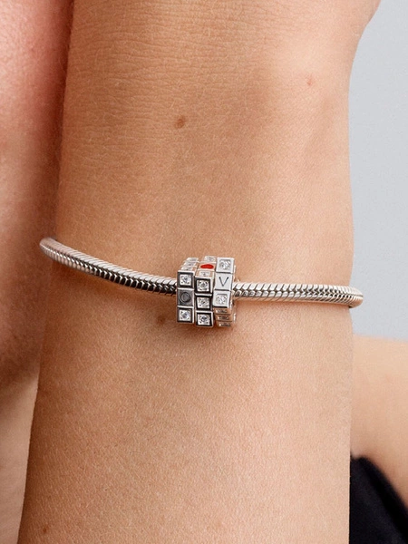 Charms Pandora 793672C01 Ruchoma kostka miłości