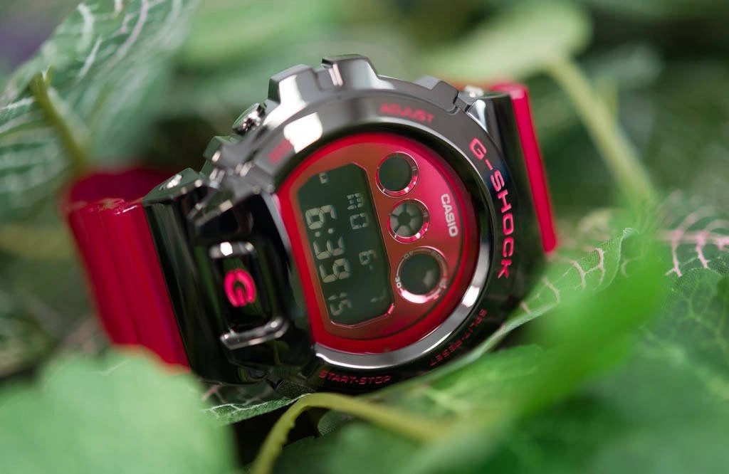 Zegarek męski CASIO G-SHOCK GM-6900B-4ER Metal Covered