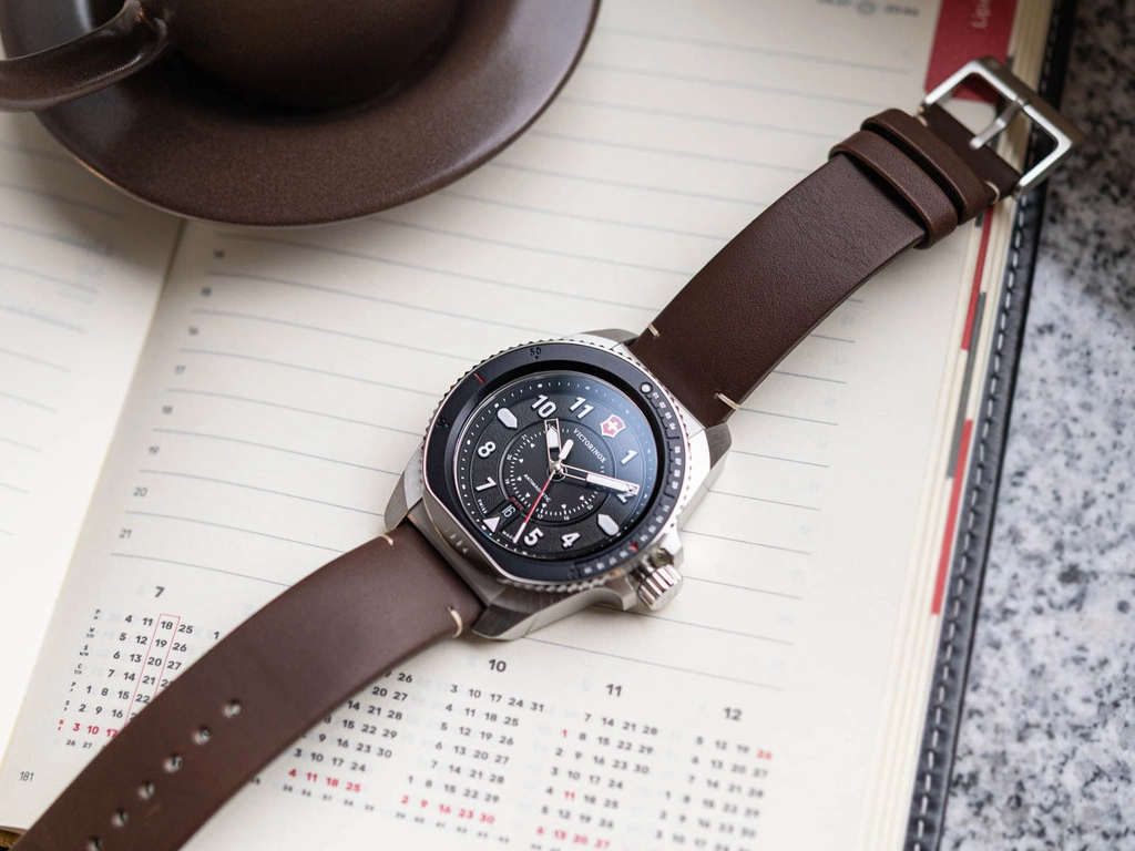 Zegarek męski Victorinox 241976.1 Journey 1884