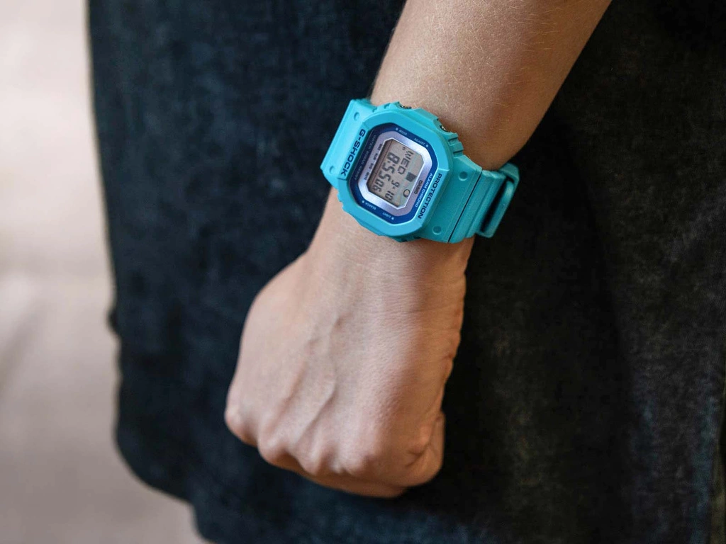 Zegarek damski CASIO G-SHOCK GLX-S5610-2ER G-Lide