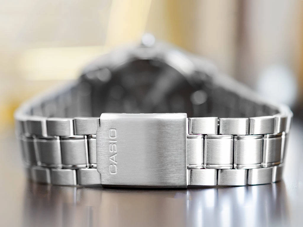 Zegarek męski CASIO MTP-1221A-1AVEG