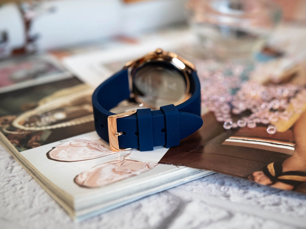 Zegarek damski GUESS GW0665L2 Cubed