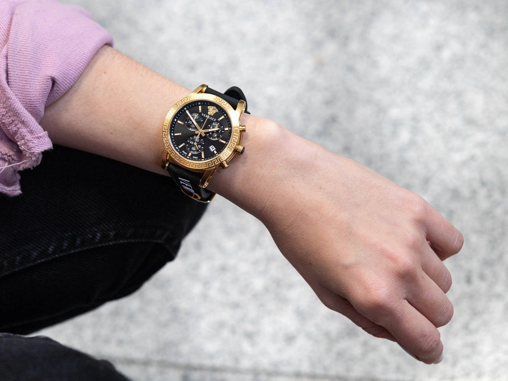 Zegarek damski VERSACE VEKB00422 Sport Tech Lady