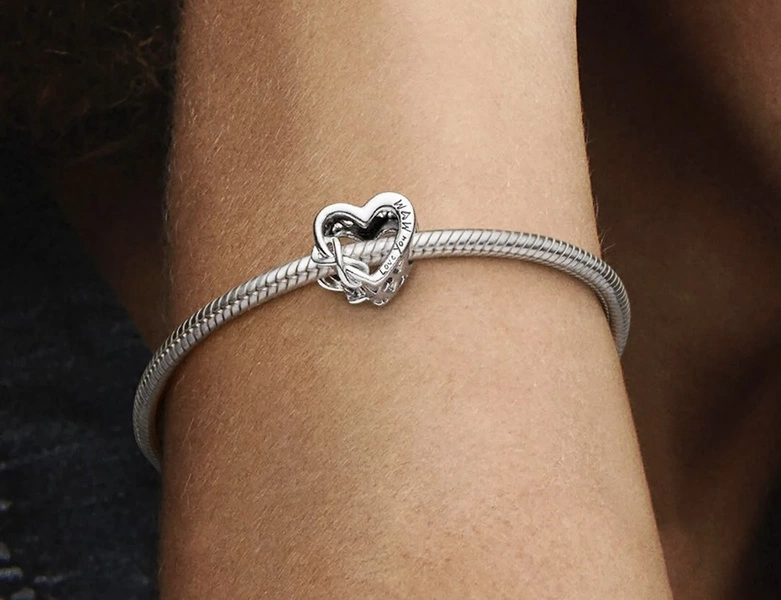 Charms Pandora Serce „Kocham Cię Mamo” z symbolem nieskończoności 798825C00