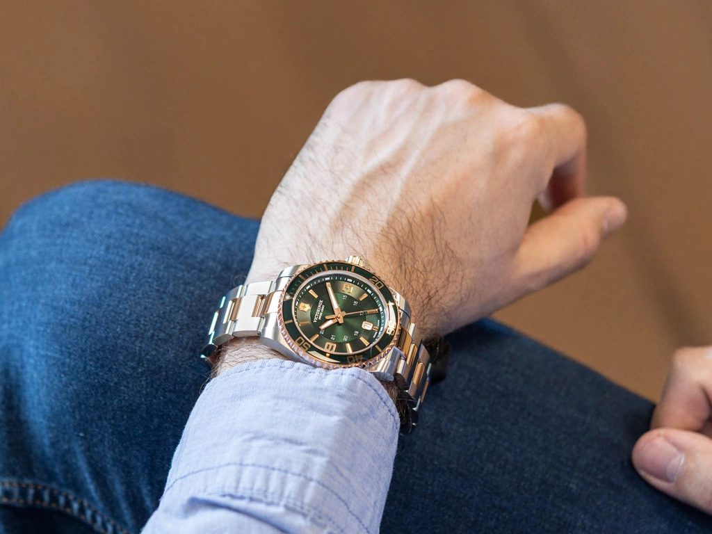 Zegarek męski Victorinox 242008 Maverick