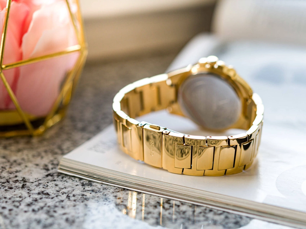 Zegarek damski GUESS FRONTIER W1156L2