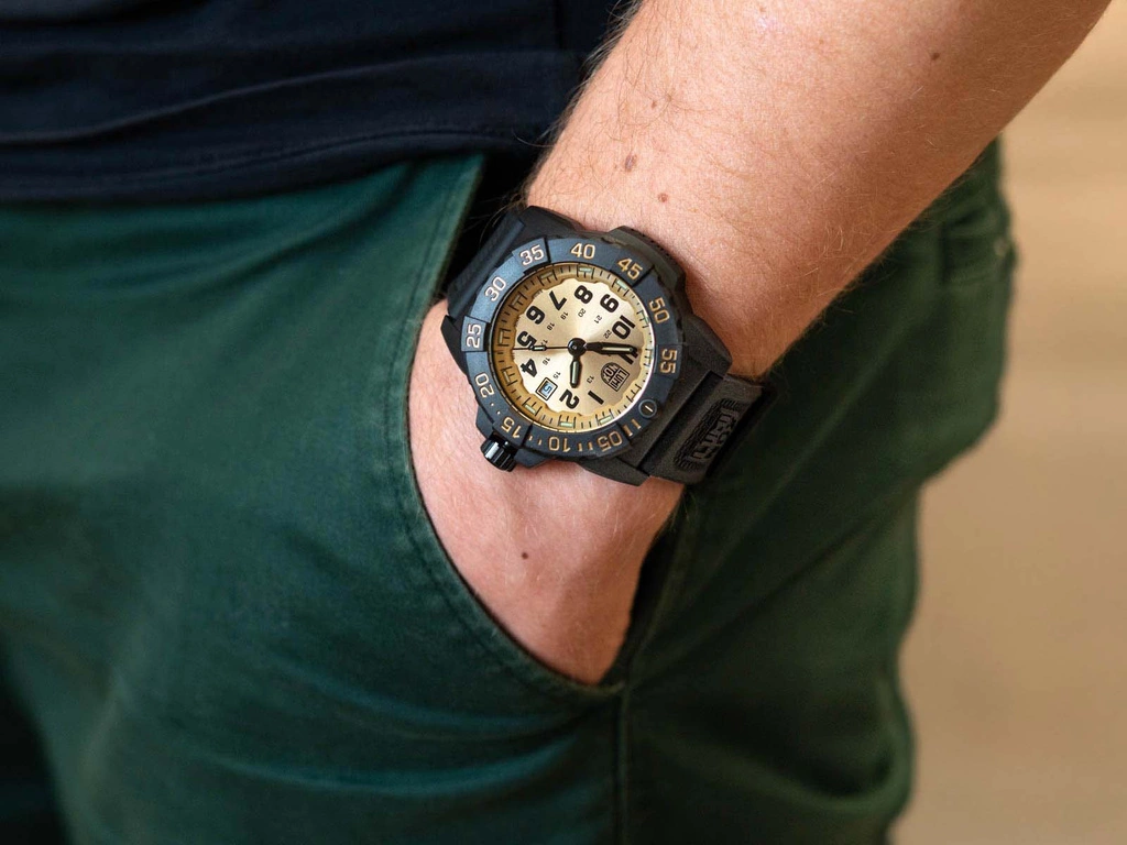 Zegarek męski Luminox XS.3505.GP.1 Navy Seal Gold