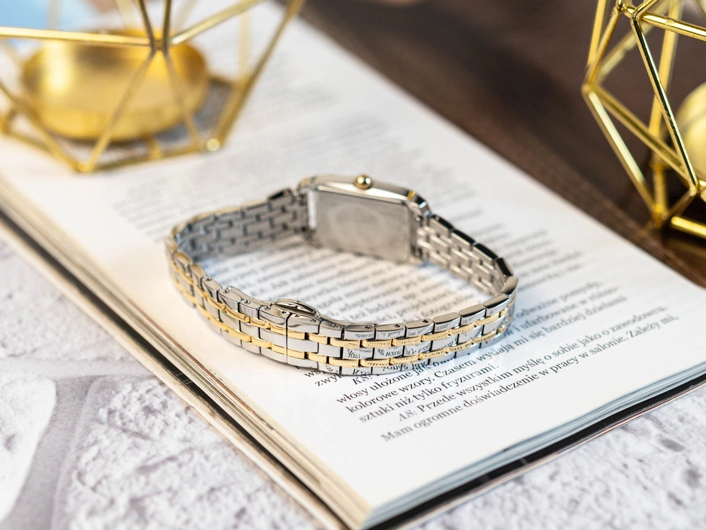 Zegarek damski BULOVA 98P220 Classic Sutton Diamonds