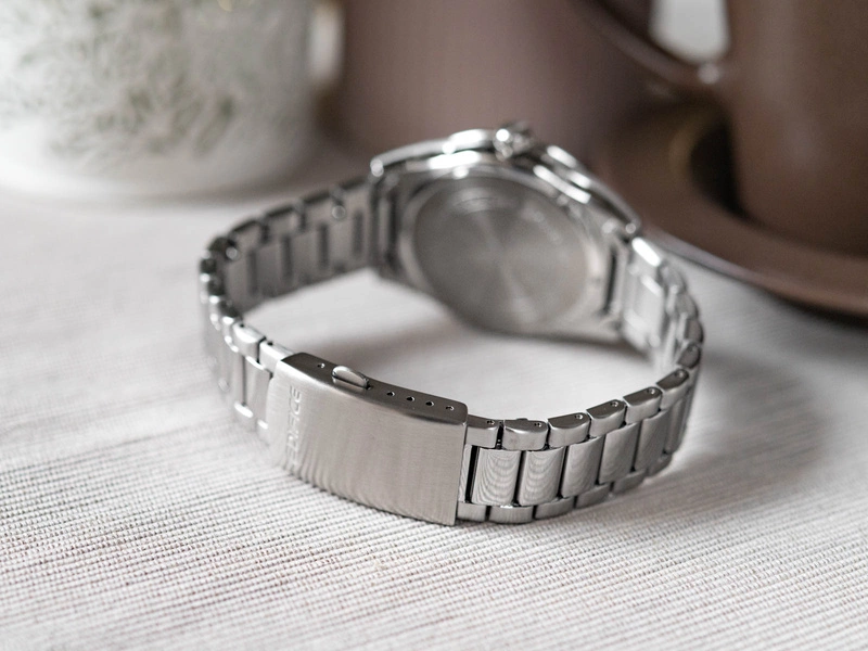 Zegarek męski CASIO Edifice EFV-160D-7AVEF