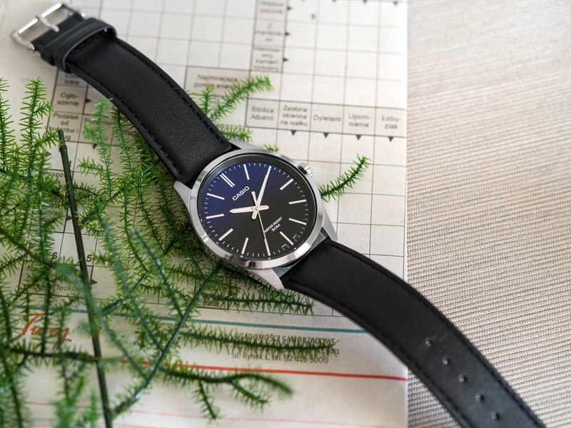 Zegarek męski CASIO MTP-E180L-2AVEF