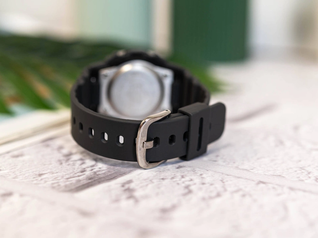 Zegarek damski CASIO G-SHOCK GLX-S5600-1ER G-Lide