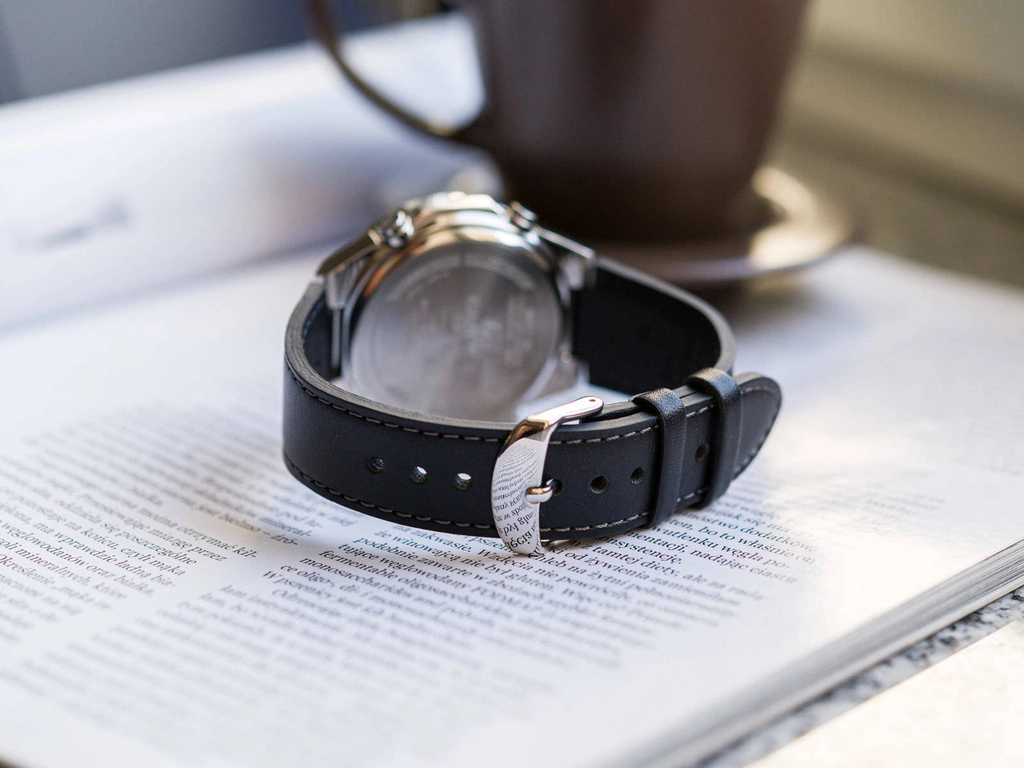 Zegarek męski CASIO Edifice EFV-C110L-1AVEF