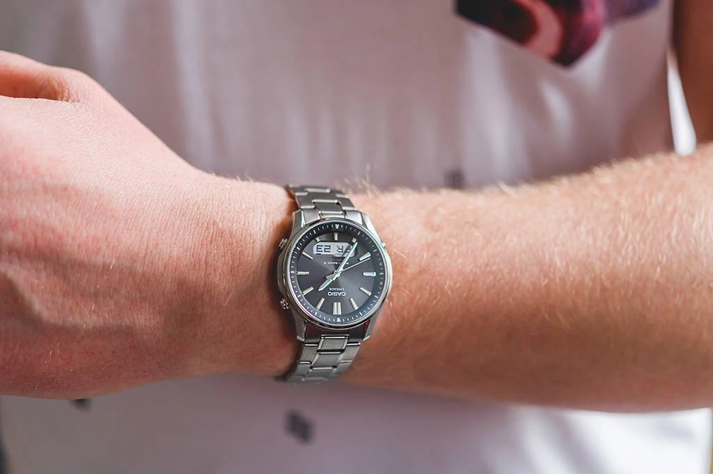 Zegarek męski CASIO LCW-M100TSE-1AER