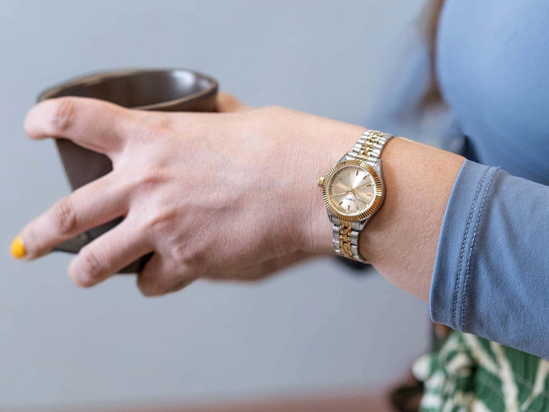 Zegarek damski TIMEX TW2W90900 Legacy Mini