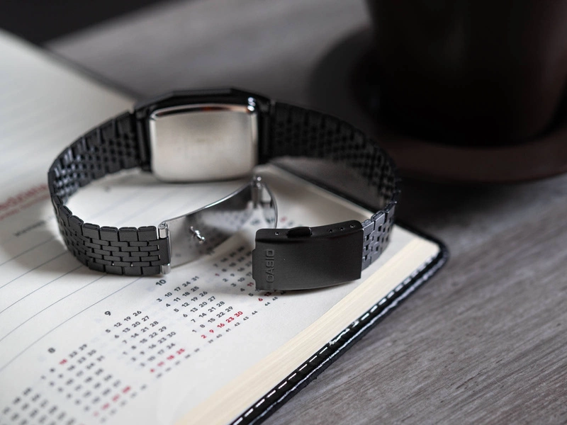 Zegarek męski CASIO A1100B-1EF