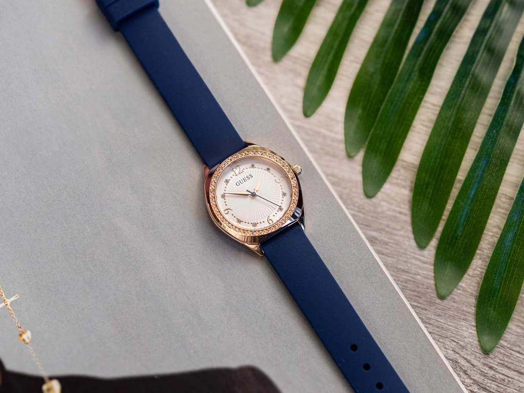 Zegarek damski GUESS GW0820L2 Charlotte