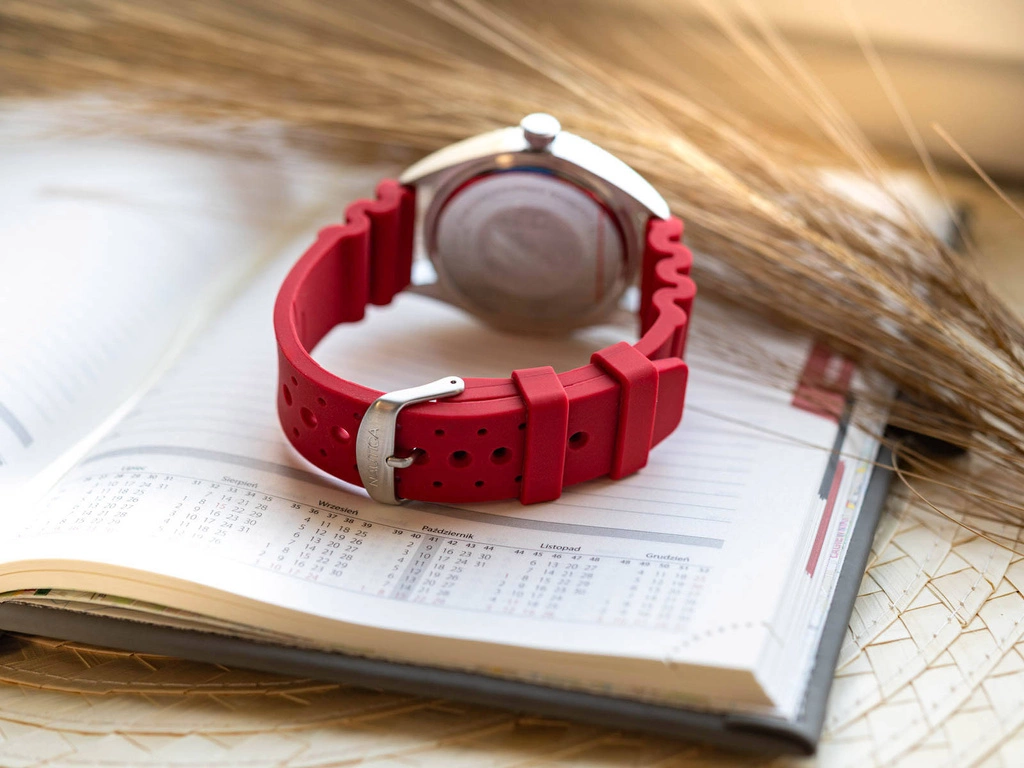 Zegarek męski NAUTICA NAPFWF116 N83 Finn World