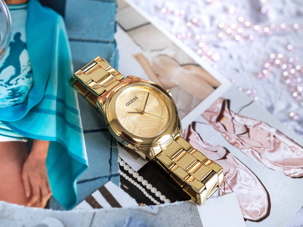 Zegarek damski GUESS Cubed GW0606L2